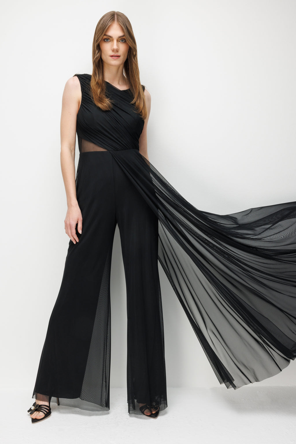 Yuvarlak Yaka Üst Beden Çapraz Drapeli Alt Beden Tül Kapaklı İçi Astarlı Uzun Tulum